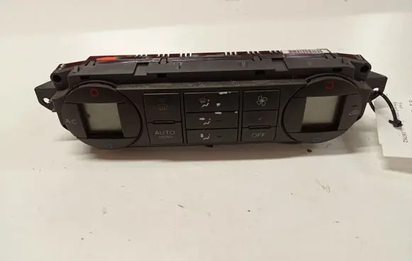 Ford Focus C-MAX Climate control unit 3M5T18C612AL W0MA22357