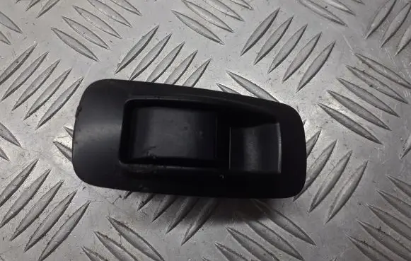 Toyota Corolla Verso E121 Electric window control switch 84801-0F030