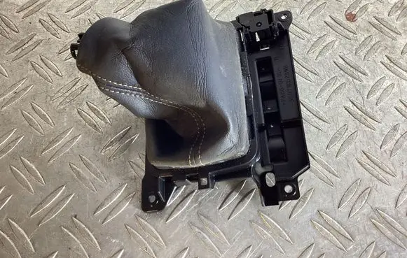 Lexus GS 250 350 300H 450H Gear lever shifter trim leather/knob 35971K523WB