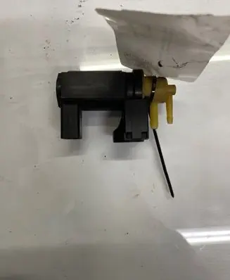 Volvo V60 Turbo solenoid valve 31339808