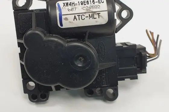 Jaguar S-Type A/C air flow flap actuator/motor XW4H-19E616-EC