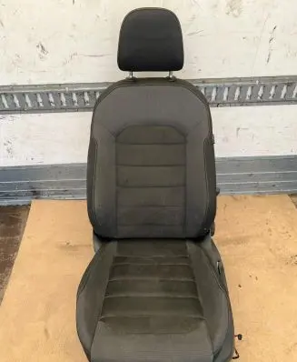 Volkswagen Golf VII Front driver seat 5Q4881105N