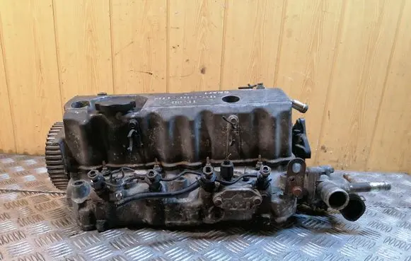 Mitsubishi Galant Engine head 