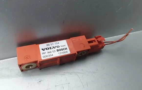 Volvo XC90 Airbag deployment crash/impact sensor 8651754