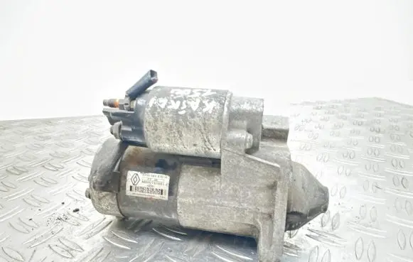 Nissan Qashqai Starter motor M000T87881 8200584675A