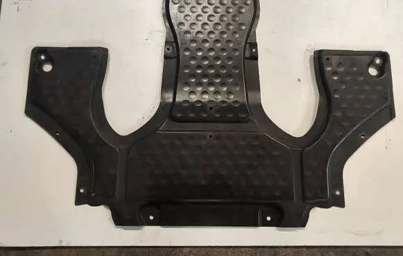 Mercedes-Benz SL R231 Engine splash shield/under tray A2315241530