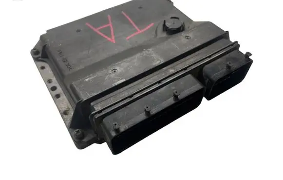 Toyota Auris 150 Engine control unit/module 8966102D91 MB1758009591