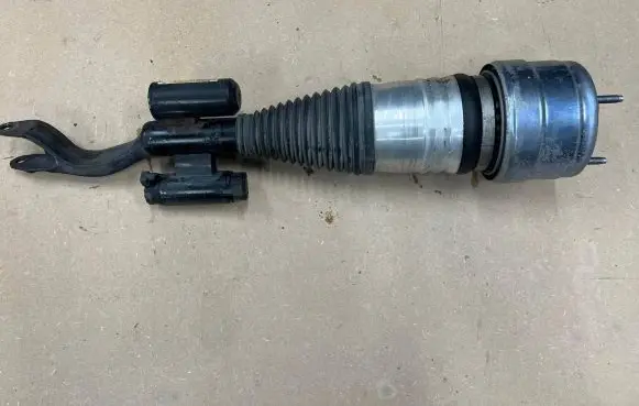 Mercedes-Benz GLC X253 C253 Air suspension front shock absorber A2533207300