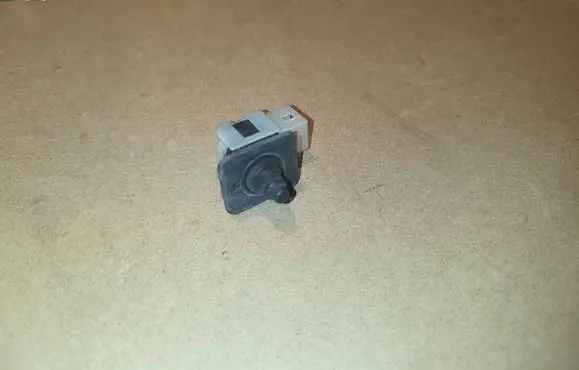 Mercedes-Benz A W168 Front door sensor 1688201910 30011201