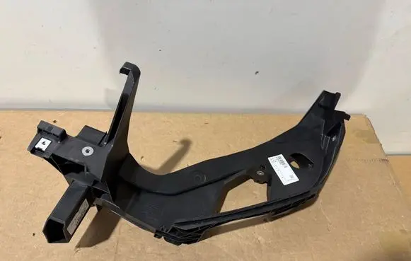Audi Q4 e-tron Headlight/headlamp mounting bracket 89A805325B