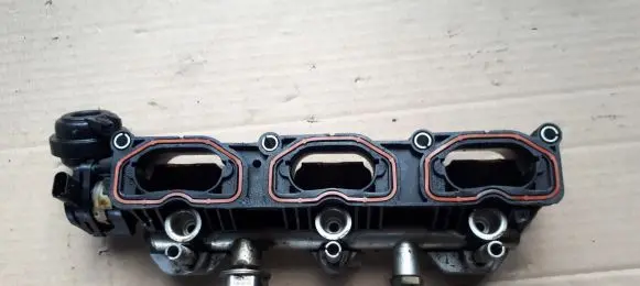 Audi A7 S7 4G Intake manifold 06E133110AL