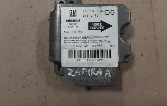 Opel Zafira A Airbag control unit/module 90582536