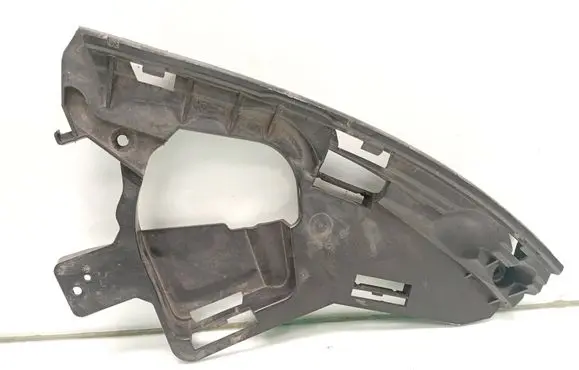 Volvo XC60 Front bumper mounting bracket 31383886