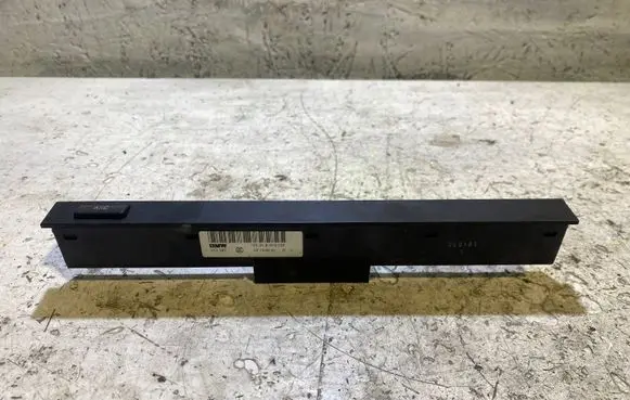 BMW 5 E39 ESP (stability program) switch 61318373707 03742031 110187