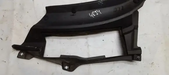 Toyota RAV 4 (XA20) Wiper trim 5570942011