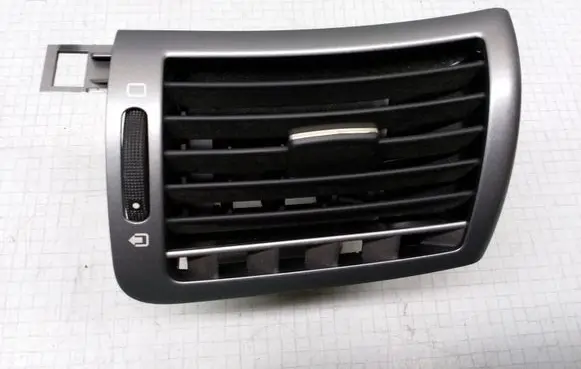 Peugeot 407 Dashboard side air vent grill/cover trim 9644589577