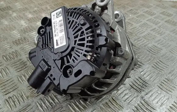 Peugeot 2008 I Generator/alternator 9678048880 TG15S205 2621087A