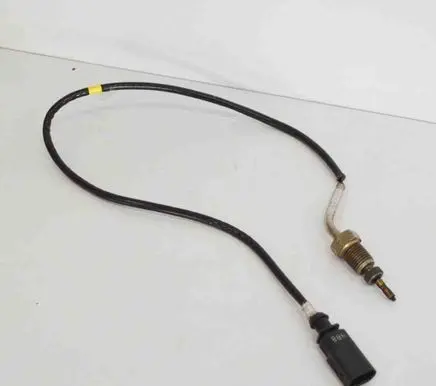 Volkswagen Jetta VI Oil temperature sensor 04L906088AR