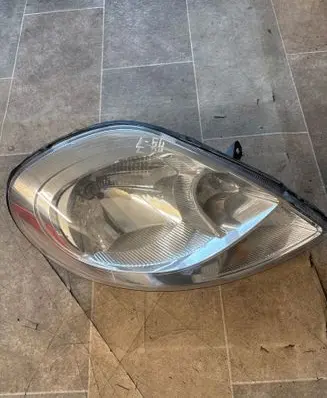 Opel Vivaro Headlight/headlamp 8200701356 93859830 89313980