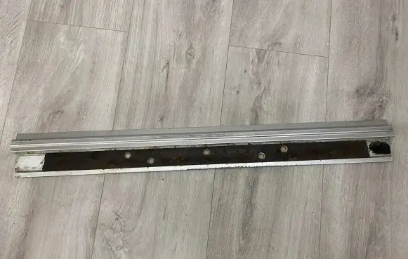 Jaguar XJ X40 Front sill trim cover 004007