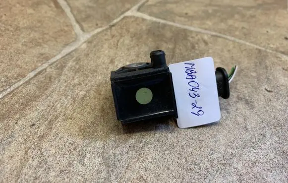 Mercedes-Benz GLC X253 C253 Airbag deployment crash/impact sensor 2229051400