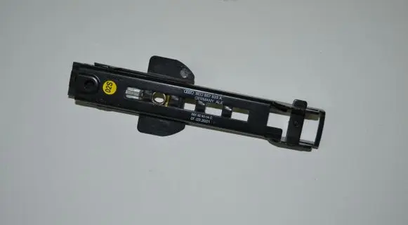 Audi A4 S4 B6 8E 8H Seat belt adjustment motor 8E0857833A