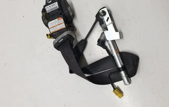 Honda CR-V Front seatbelt A81850SWWE0