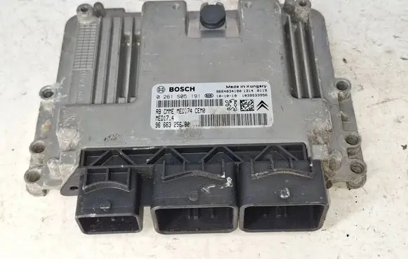 Peugeot 308 Engine control unit/module 9664834180 9666325680 0261S05191