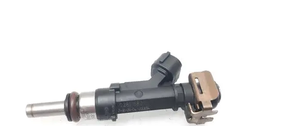 Audi A6 S6 C6 4F Fuel injector 06E133551 0280158053