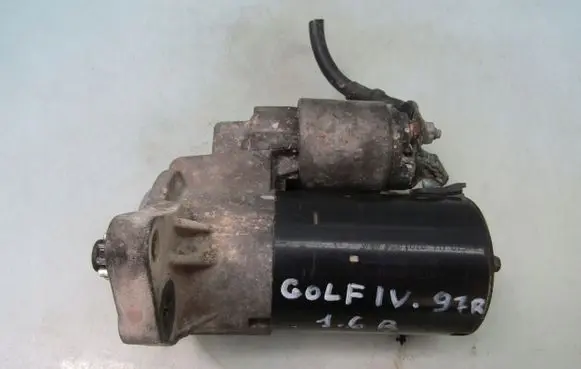 Volkswagen Golf IV Starter motor 0001121028