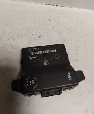 Skoda Octavia Mk2 (1Z) Gateway control module 1K0907530F 1K0907951