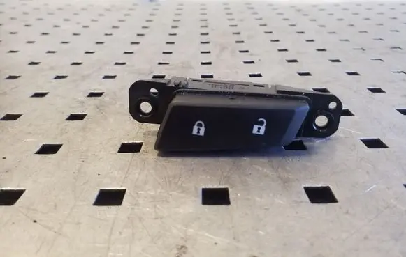 Chevrolet Orlando Central locking switch button 96936169 94831153 202007692