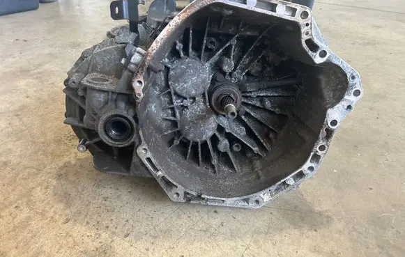 Renault Trafic III (X82) Manual 6 speed gearbox PF6040 320108718R