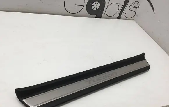 Hyundai Tucson IV NX4 Front sill trim cover 85873N7500