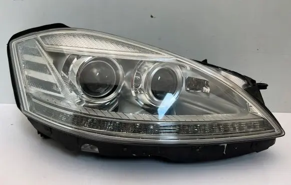 Mercedes-Benz S W221 Headlight/headlamp A2218201439