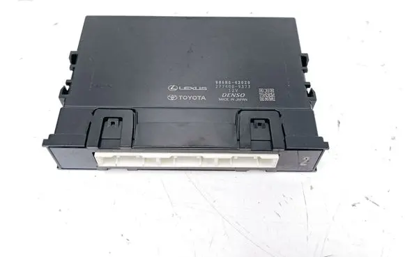 Toyota bZ4X Air conditioning/heating control unit 886B042020 2774009373