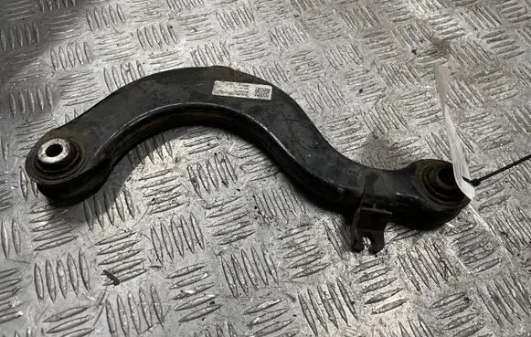 Volkswagen PASSAT B7 Rear upper control arm/wishbone