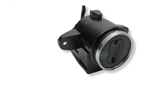 Volkswagen Touareg II Ignition lock 33305201