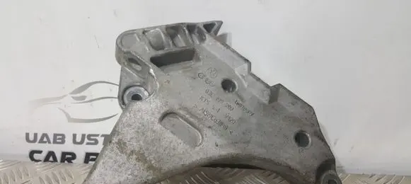 Volkswagen Golf VI Engine mounting bracket 03L199207