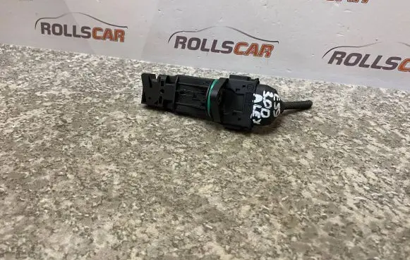 BMW 5 E39 Mass air flow meter F00C2G2062 281153A