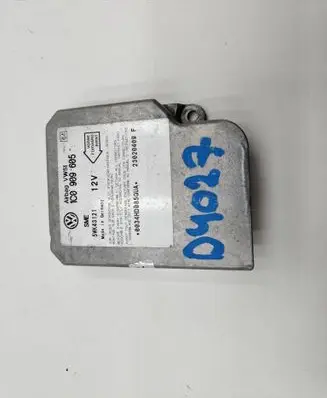 Volkswagen PASSAT B5 Airbag control unit/module 1C0909605