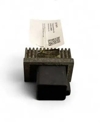 Volvo S40, V40 Glow plug pre-heat relay 7700115078