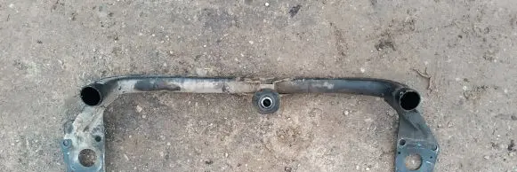 Volkswagen PASSAT B5 Front subframe
