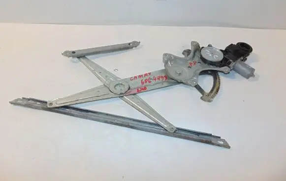 Toyota Camry VIII XV70 Front door window regulator with motor 6980152140 8571033240
