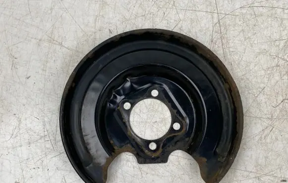 Toyota Prius (XW30) Rear brake disc plate dust cover 