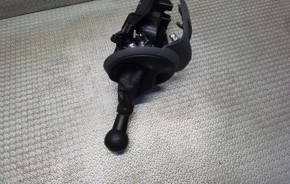 Peugeot Partner Gear shifter/selector 96714225 3527353