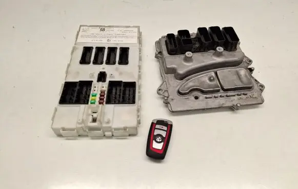 BMW M2 F87 Engine ECU kit and lock set 8693361
