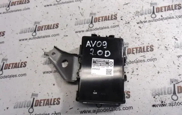 Toyota Avensis T270 Other control units/modules 89690-05040