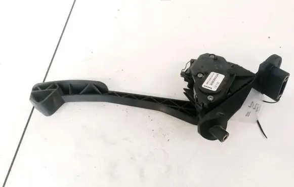 Volvo S60 Accelerator throttle pedal 30636004 6PV00853701