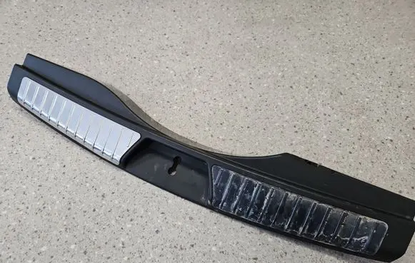 Mercedes-Benz GL X164 Trunk/boot sill cover protection A1646901087 1646901087